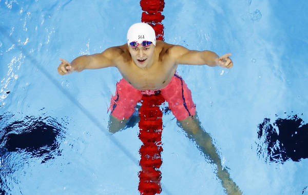 中国代表团第5金！男子200米自由泳孙杨逆转 夺游泳首金