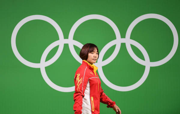中国代表团第9金！向艳梅夺得举重女子69公斤级冠军